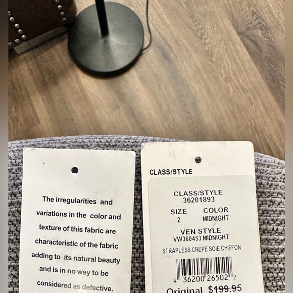 COPY - VERA WANG 'White' Bridesmaid Prom V-Wire Crepe Mermaid Dress midnightblu… - Picture 11 of 17